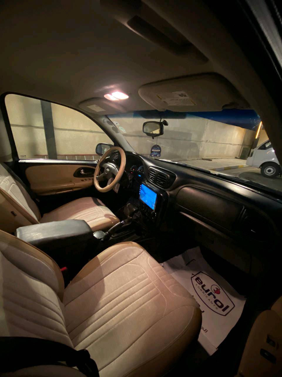 سيارة بلايزر للبيع وارد خليجي بدون حادث كلين تايتل السيارة تو ويل بدون صبغ سونار موجود سيارة بلادية نضيفة بالواقع احلة من الصور تجي وتشوف السعر 120 وبيه مجال مكاني بغداد الاستفسار على الرقم ***********