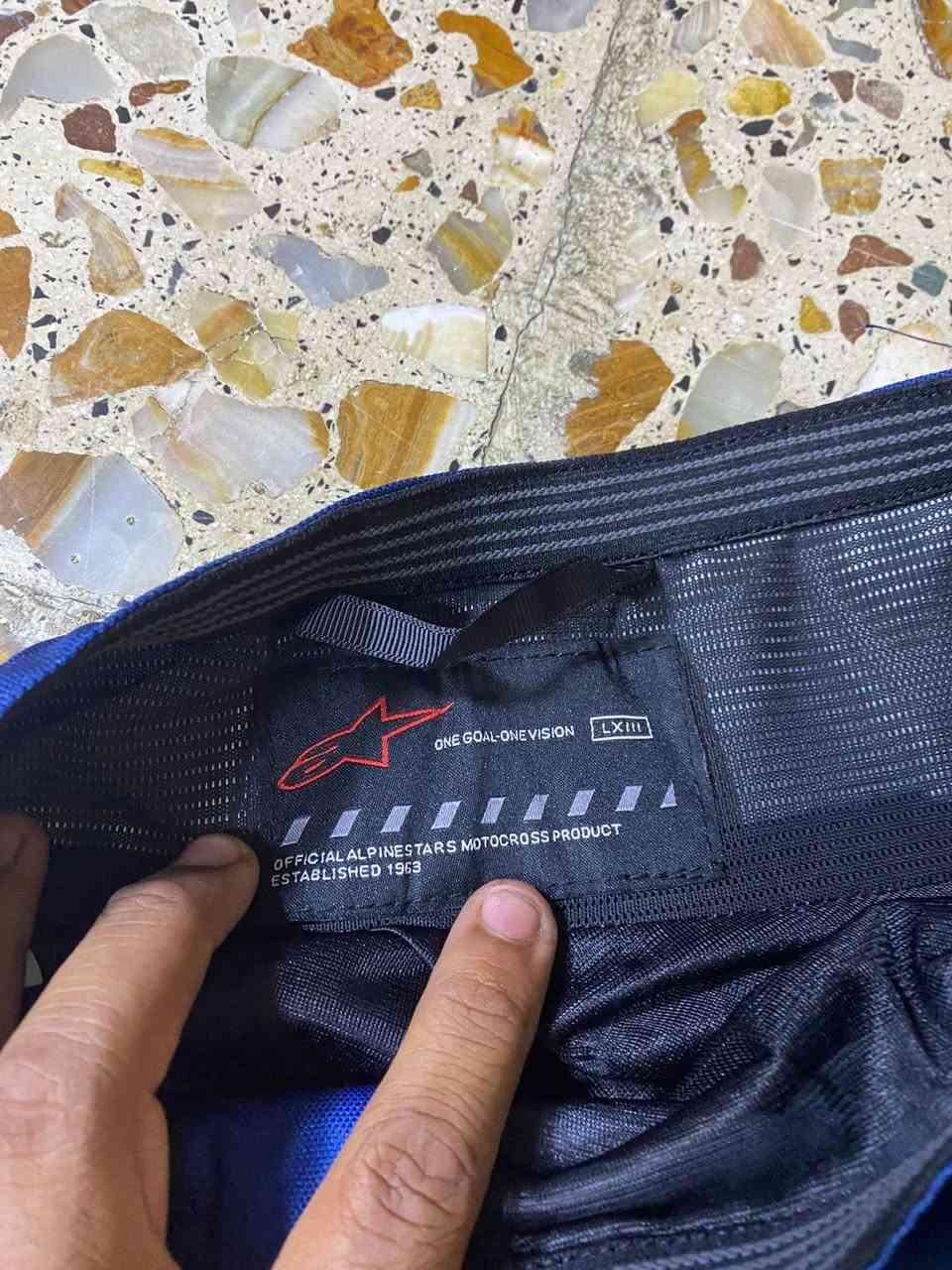 متوفر


**إذا كنت صاحب هذا الإعلان وتريد حذفه لأي سبب، رجاءا أرسل رسالة إلى الدعم الفني**