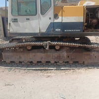 حفاره كوماتسو للبيع موديل 93 السعر 90 /07822687320