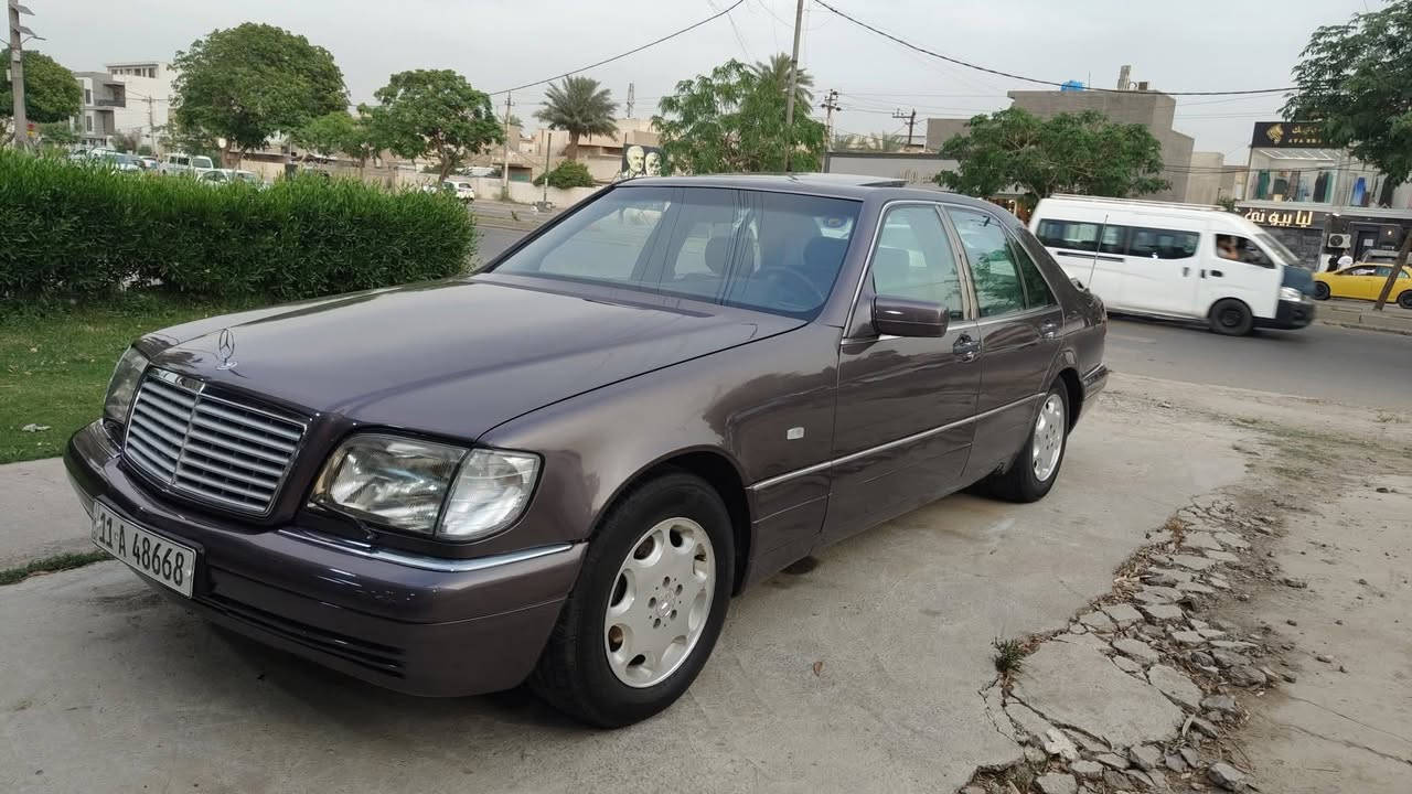 السلام عليكم
للبيع فقط وليس للمراوس 

مرسيدس شبح موديل 92 محدث بالكامل 98

سيارة جديدة وكاملة بدون أي نقص كير محرك صدر امامي وخلفي كله جديد تبريد ثلج تخم تاير جديد سياره جاهزة للاخير ومستعجل على البيع للي جاد بالشراء فقط الاتصال ***********
