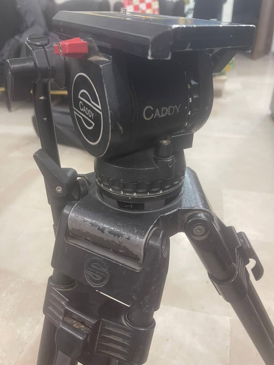 للبيع ستاند ماركة سغلر كلش نظيف للاستفسار على الخاص او الاتصال على الرقم ***********
