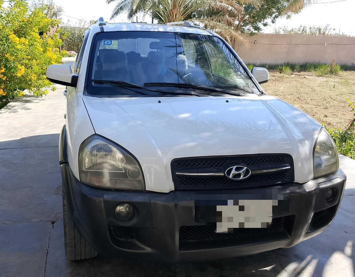 السلام عليكم
للمراوس فقط بكورلا او النترا سيراتو احدث وفرق بدون بيع فقط مراوس

هيونداي توسان 2009 وارد كوري محرك 2.0 بلاد وضع شركه لون ابيض محجل فضي
 سياره مال جناي صاله 4 سنوات يمنه بس الحجي يريد سياره اصغر 
-----------  
رقم بغداد بسمنه شرط التحويل
بلاديه بدون ضربه ولا تبديل ليبل واحد  وبيه مكانات بسيطه صبغ 
كير محرك صدر امامي خلفي تايرات ممتازه 
موصفات Jx معروفه فتحه مري كهرباء داخل جلد اسود نضيف
مكان سياره ديالى بعقوبه الاستفسار موجود خاص او واتساب فقط  *********** عبدالعزيز
