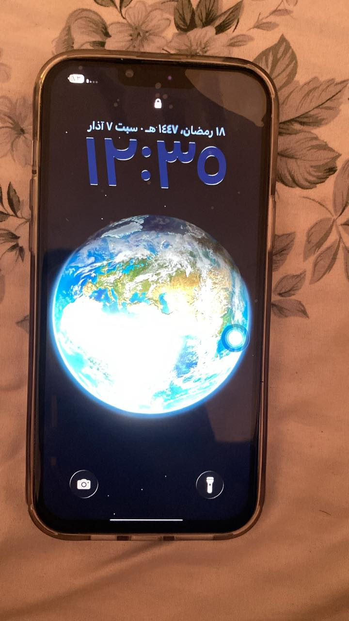 ايفون ١٣ برو ماكس
ذاكرة ١٢٨ 
مبدل شاشة وبطارية وكاميرات 
فيس ايدي شغال 
سعر ٣٥٠ قفل
رقمي ***********
