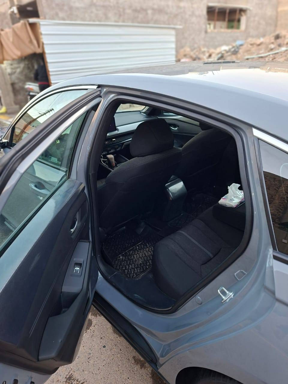 السلام عليكم
مكلف بل نشر اتصل على الرقم
للبيع هوندا اكورد هايبرد موديل2023
(رقم اربيل سنويه بسمي)
 مواصفات سبورت :- مكينه 2000 هايبرد بصمه/فتحه سقف / رادارات امامي/تشغيل عن بعد /شاشه كبيره/كامره دواره/فول تحكم ستيرن/تحديد مسار/اوتو هولد/سايد بريك بصمه/كار بلي
وبعد هوايه مواصفات
( ماشية 73الف Km )      
وارد امريكي حادثها دعاميه فقط نفسهة شاصي لغد مكفول ايرباك برده وستيرن  وراجعات سستم
سياره ستخدام شخصي احله من صور 
رقم الشاصي موجوده بلمنشور
رقم شاصي 1HGCY2F50PA017777
السعر 220 ورقه وبي مجال 
مكان السياره الانبار الرمادي
رقم الهاتف ***********
