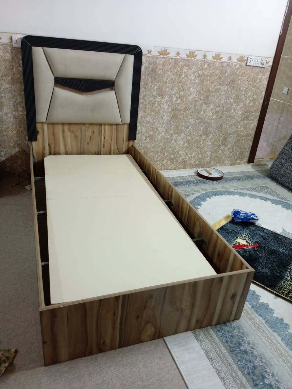 اثاث منزلي منوع اربيل فرمان بران قرب مدرسة السعادة واتساب *********** نشتري أثاث من البيوت
