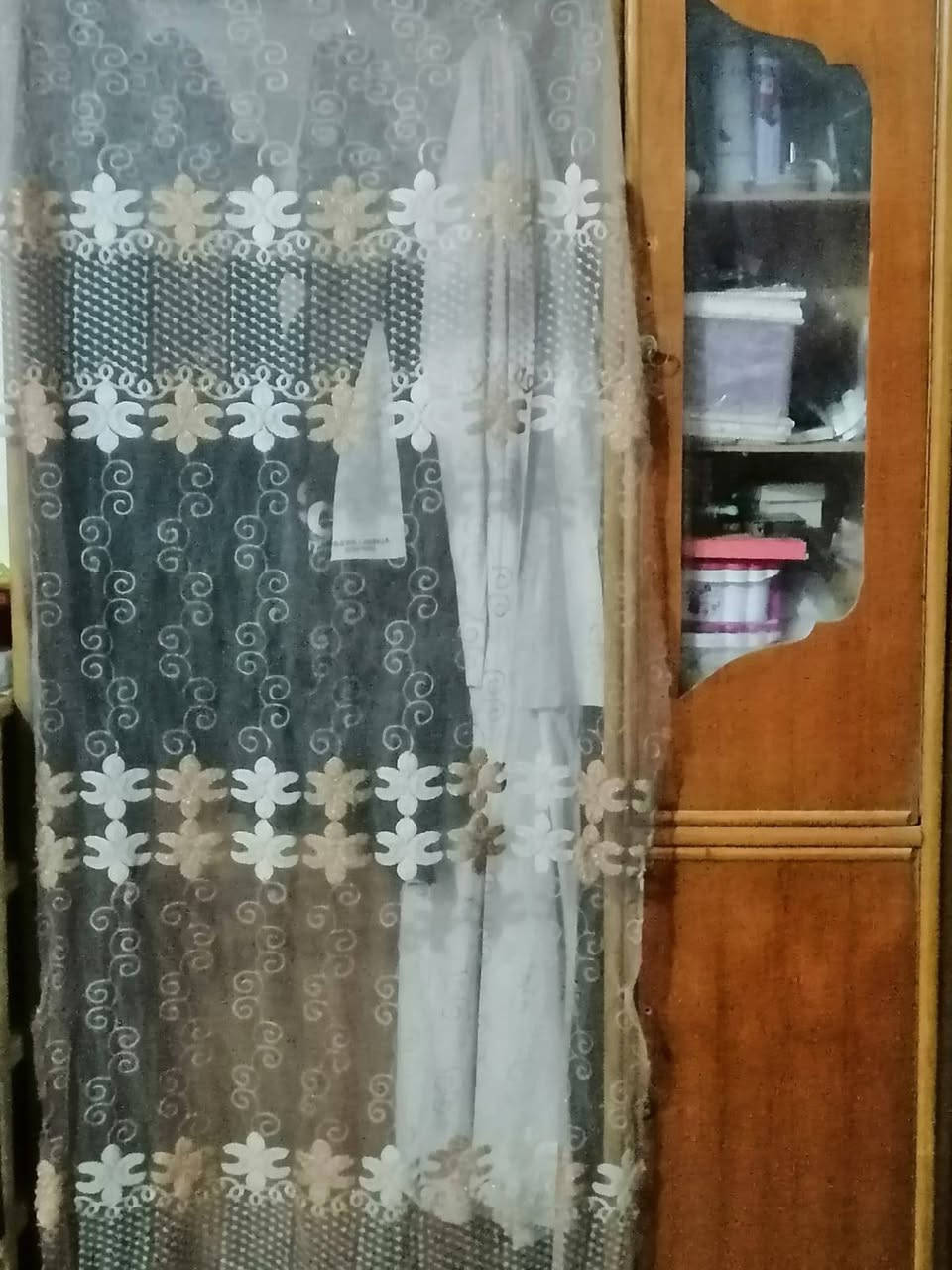 غرفة عراقي مستعملة سعرهة 150 وبيهة مجال بيع مستعجل عنواني نجف كوفة 
***********
