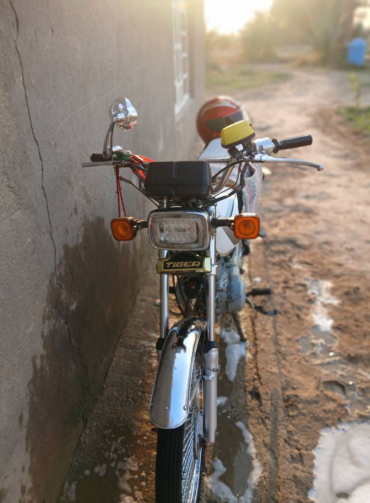 سلام عليكم دراجه تايكر للبيع أوراق موديل٢١450وبيها مجال بسيط


**إذا كنت صاحب هذا الإعلان وتريد حذفه لأي سبب، رجاءا أرسل رسالة إلى الدعم الفني**