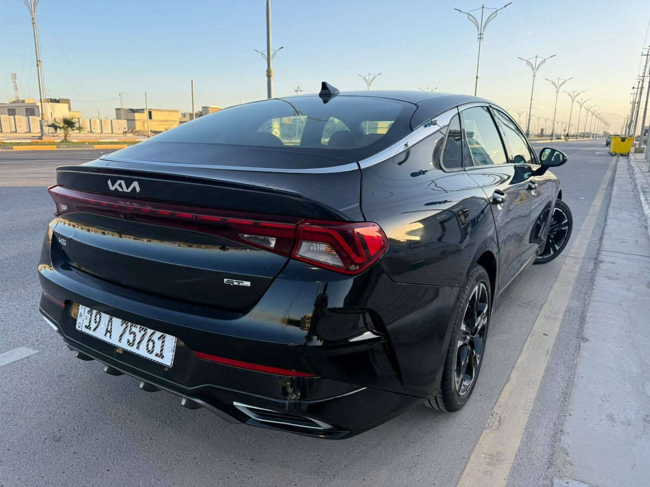 كيا كي فايف 2023 GT Line
حادث موضح بالصور 
٤ سلندر ١٦٠٠ تيربو 
داخل احمر
ماشية ١٠ الاف 
معوقين كربلاء وكاله عامه 
السعر 135$ بيع فقط 
السياره موجوده بكربلاء 
***********
