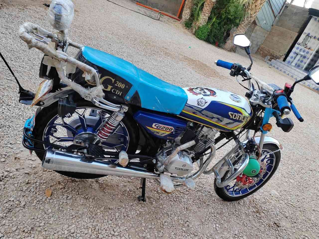 سولنك للبيع موديل 25 محرك 200 بلادي السعر قيم بل يحبه الله مراوس حسب القناعه للاستفسار *********** المكان القائم سعده

