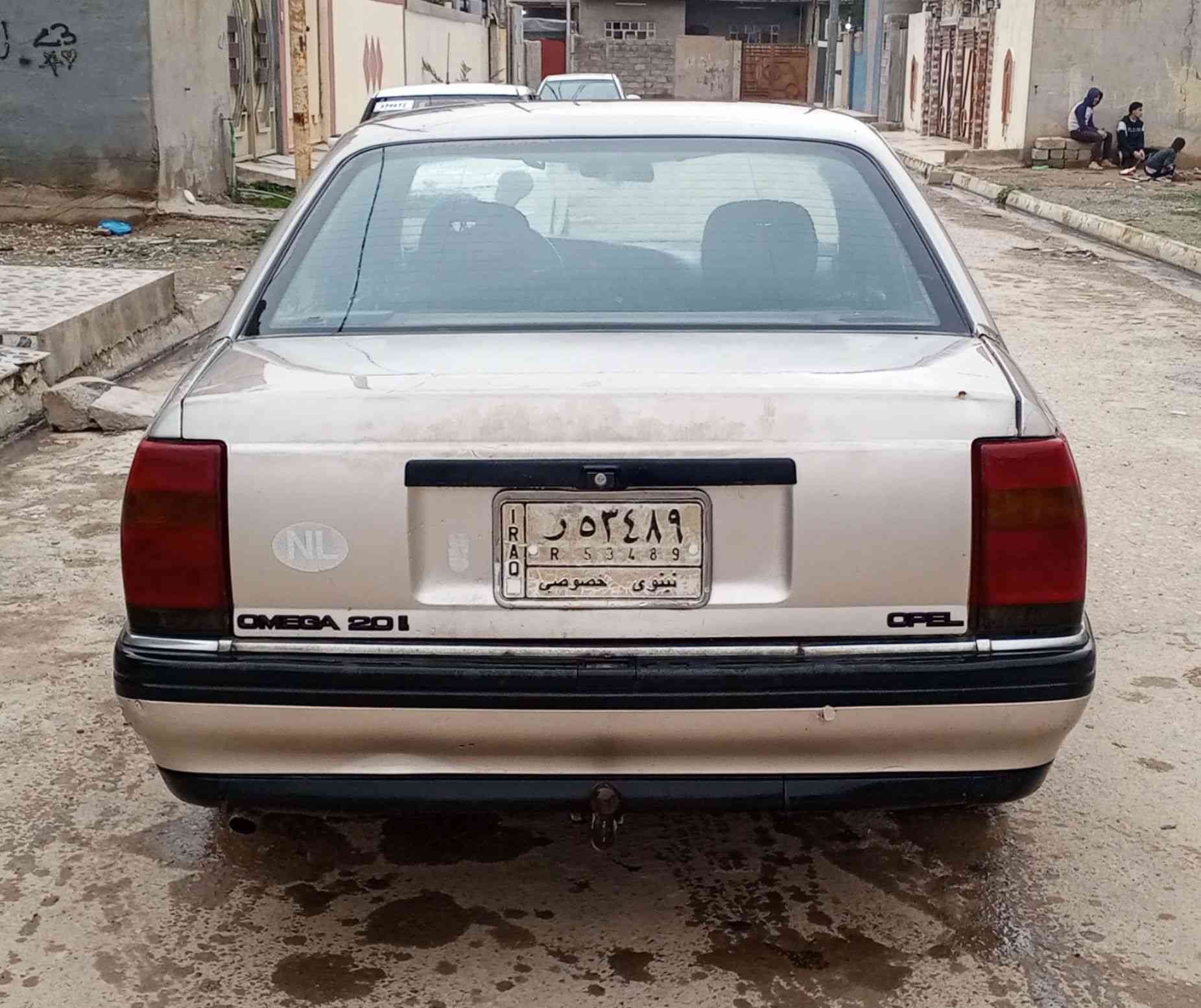 اوميكا حجم 20 رقم نينوى الماني مشروع وطني كوبون بانزين بيها محرك كير وكسن شرط ما بيها ضرر صبغ بس بل داير ال وره السائق صبغ سياره عل بلادي سنويه ضايعه وكاله عامه مطلقه من الشرعي باسمي 2026 سياره موديل 91 مكان السياره موصل حي سومر السعر 28وبيها مجال بسيط رقم الهاتف ***********
