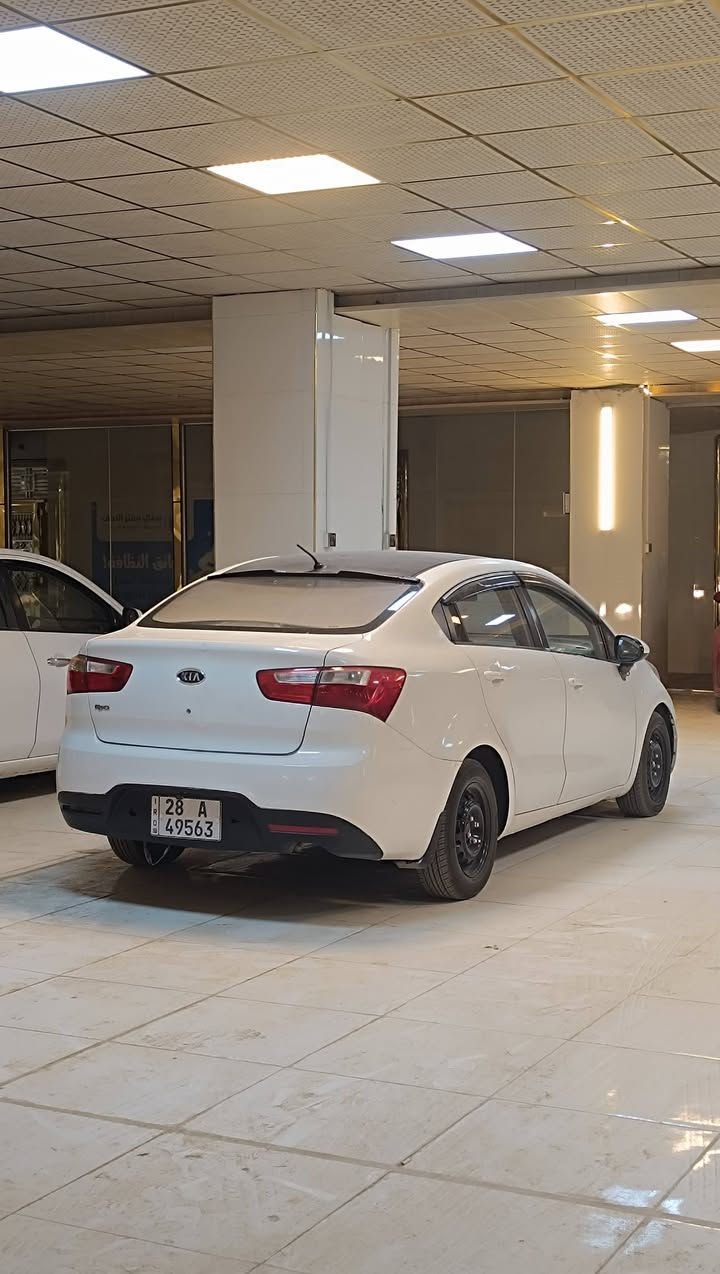 كيه ريو مديل 2013رقم نجف نكليزي بيها رشات صبغ اثر دحجات بدون دواخل محرك جديد هستوني شاده 1600خليجي السعر 83
***********
