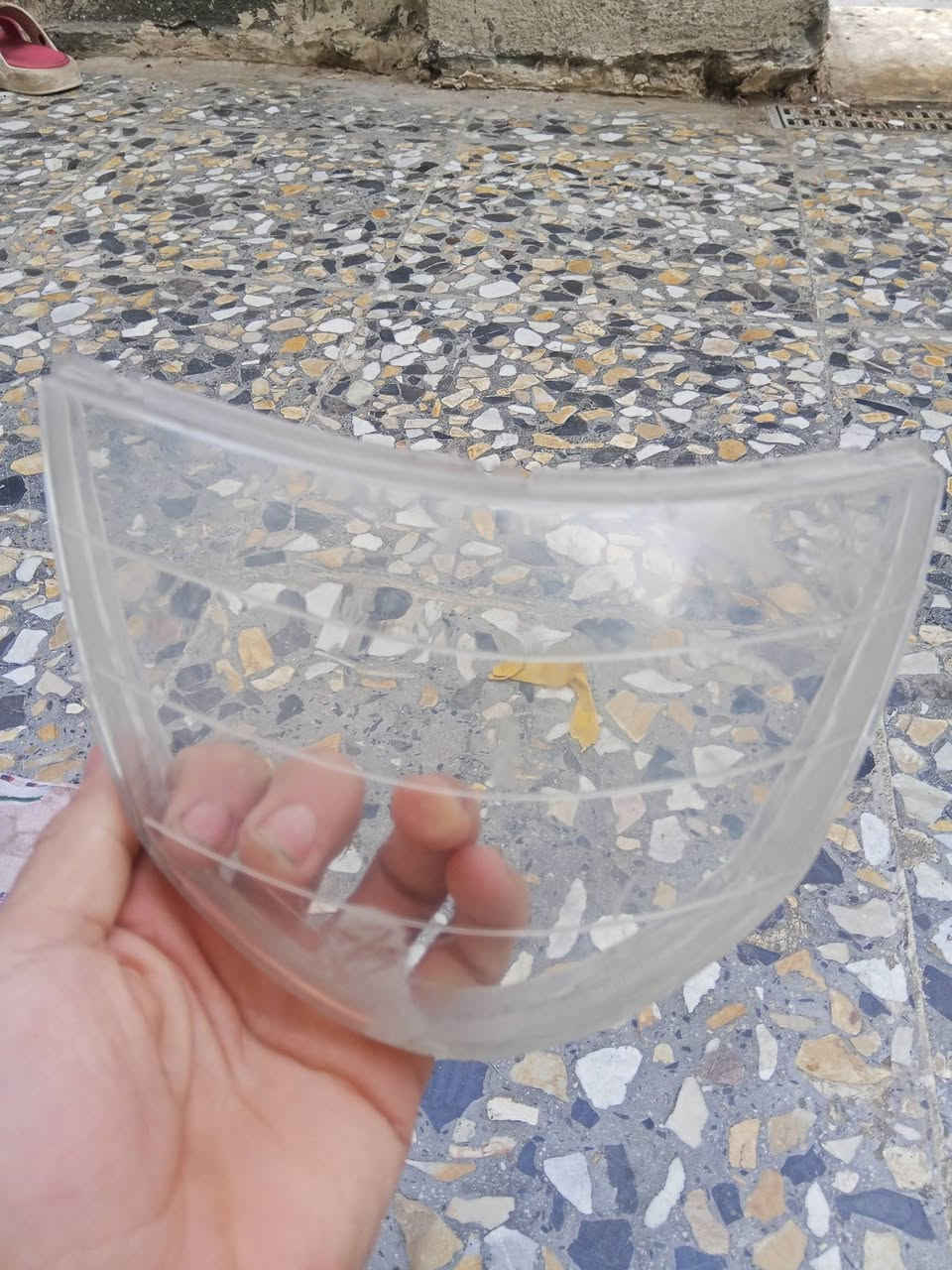 سلام عليكم غراض ماكس للبيع ويل امامي وتاير و زوج شاير و بكلايت شغال وعلى الفحص ومازده اماميه شلعه كلهن ب30مكاني الزعفرانية توصيل ما عندي *********** فقط وتساب
