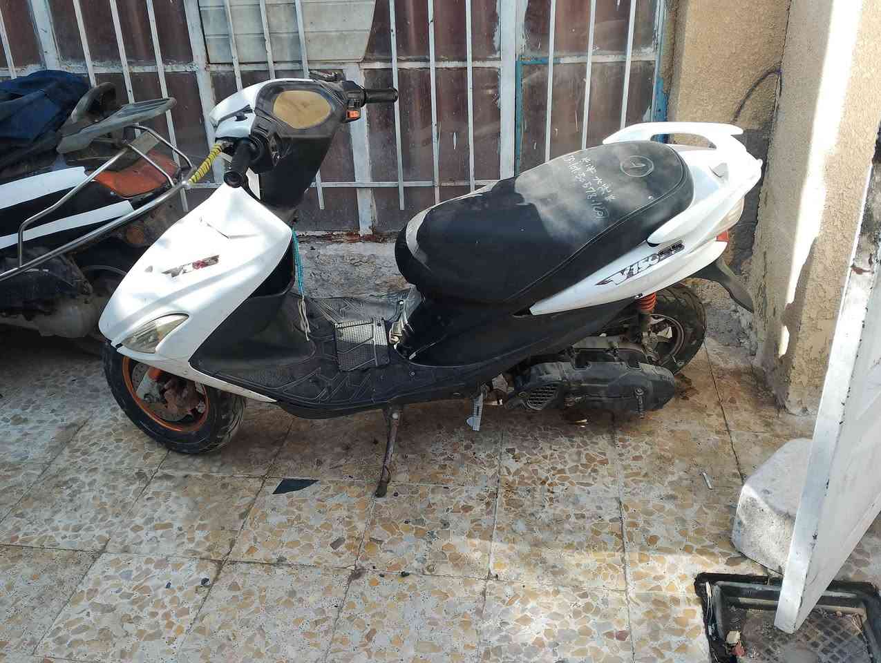 متاح دراجه ماكس شغاله سعرهه قفل 100الي يريدهه يخابر مامتواجد ع نت مكاني كوت الزهراء ***********
