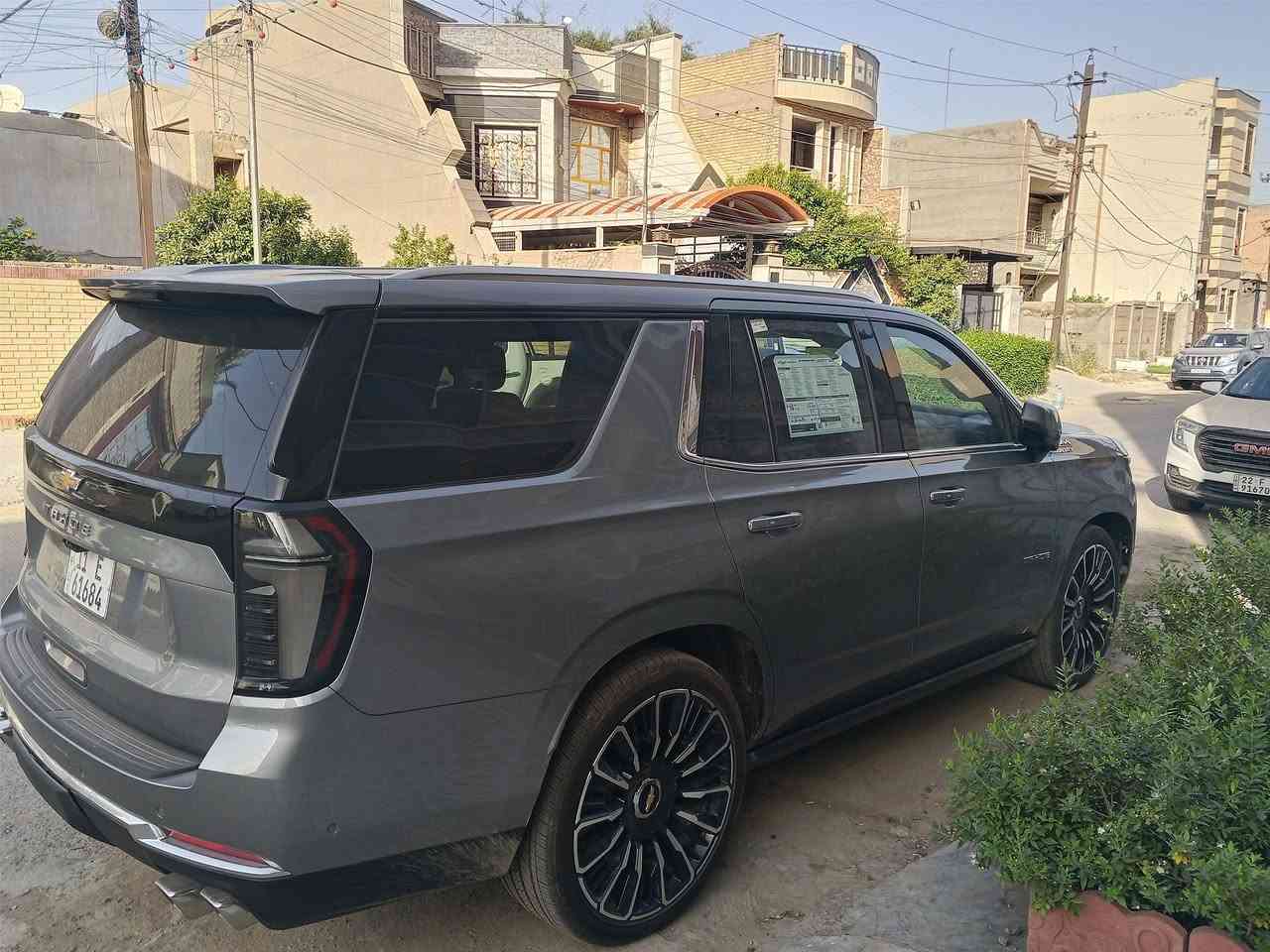 السلام عليكم
للبيع تاهو فئه هاي كانتري. فول مواصفات الكديلاك موديل 2025 حادثه فقط بنيد بدون دواخل بارد جاملغ الايسر
مكينه 6200
الموصفات 
بنروما
كشنات تدفئه تبريد
كشنات كهرباء 
جنطه كهرباء
كشنات خلفي كهرباء
خمس كامرات
كامره بلمرايه
رادارات خلفي امامي جانبي
ستيرن كهرباء
ستيرن تدفئه
دوسات كهرباء
يشارت ترحيب
بعد بيها هواي موصفات 
ماشية 900 ميل 
***********مكاني بغداد الجديدة
