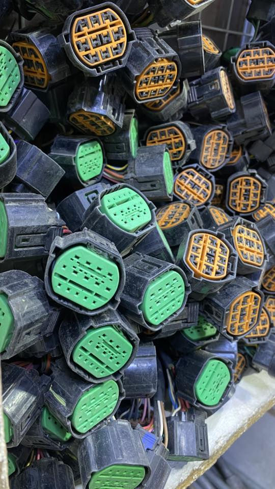 جملة فقط

فيشة سلكتر كير ياباني
فيشة مروحة سوناتا
فيش لايت كوري

مستعمل اصلي الكمية محدودة 
وباسعار مناسبة جداً 

للطلب مراسلة الصفحة او الاتصال على الرقم الاتي 
***********
