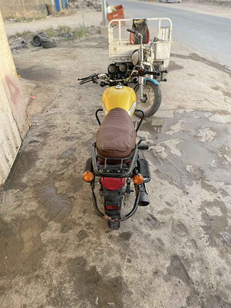 ‏سلام عليكم ‏دايوند نفخ 200اوراق صولي بلاد ما مفتوحه موديل 22السعر1700 مكلف بل نشر رقم راعيهه ***********
