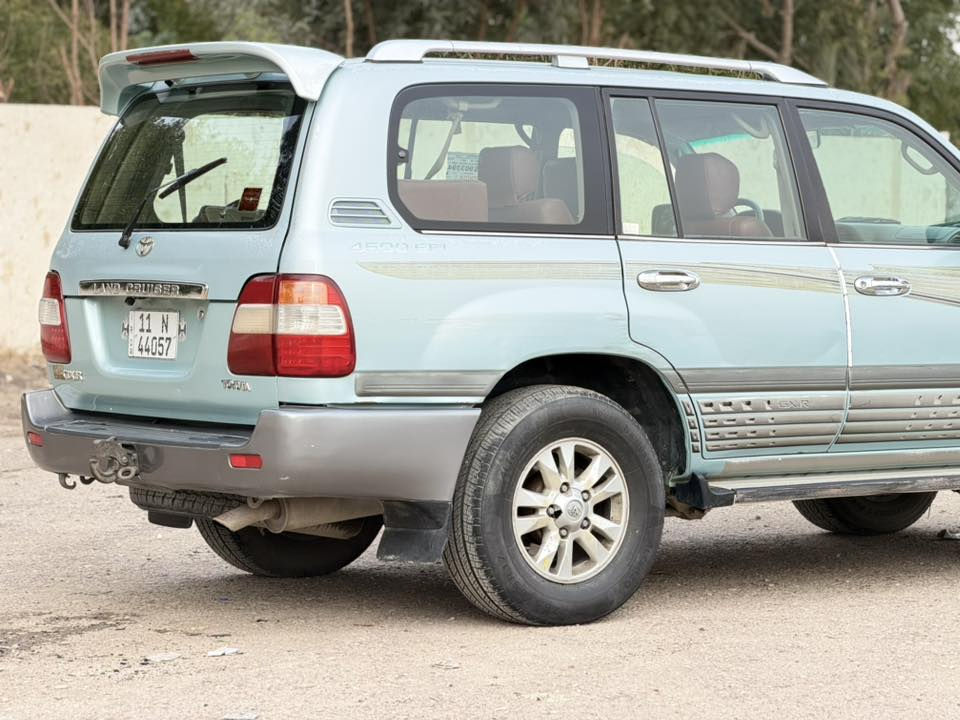 سلام عليكم بيع مستعجل
السعر : 117$ وبيه مجال؟

لاندكروز 2001

تصال : ***********

بيه صبغ 3 قطع 

داخل صاج كامل
شاشة
أريل كهرباء
ثلاجة
منصومه زنون 
سبعة راكب
3 قطع تبريد
جام كهرباء
كير أوتماتيك

كير ومحرك وصدر وتبريد مكفولة
تخم تاير جيد جداً
تراي كلش ناعم
محرك 6 سلندر كفالة — لا صوت ولا بخار 

رقم دولي الجديد 
باسمي — هزه وفحص جديد

العنوان: بغداد
