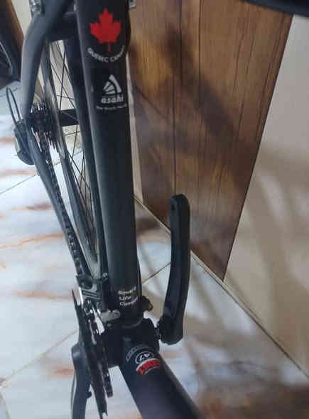 السلام عليكم كباتن
متوفر دراجة نوع 700 قياس الفريم{47S} ماركة لويس
سيت كروب شيمانو بريك دسك 
بدالات [3×8] 
كباتن الدراجة نضافة %%
السعر المطلوب[325الف] 
العنوان البصره الجمهورية شارع المكاتب 
***********
***********
تحياتي للجميع أخوكم محمد المنصوري
