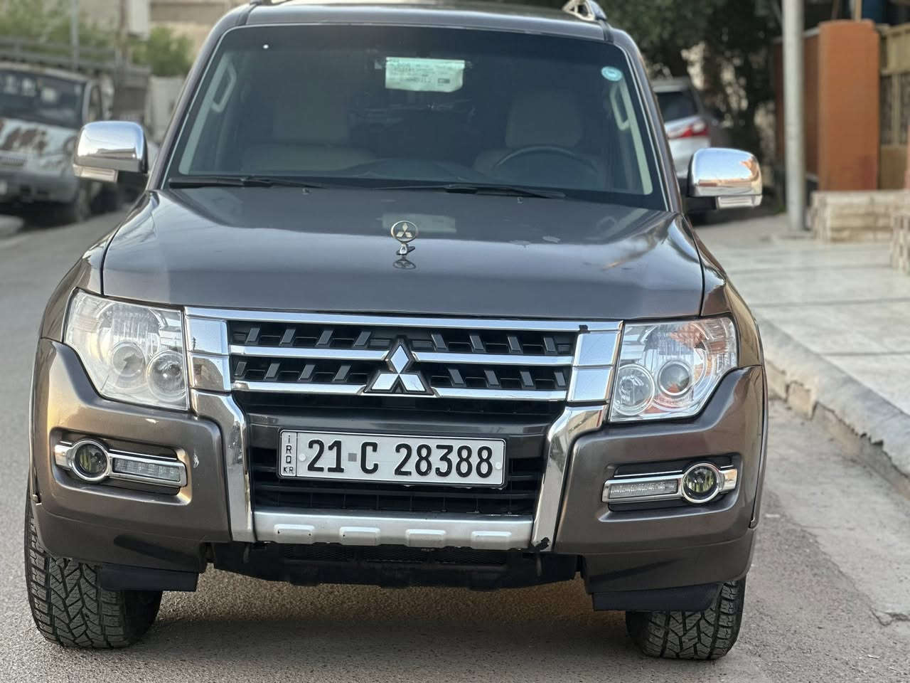 باجيرو 2014 كويتي
6سلندر 
ب اسمي 
محرك كير اي نقص مابيها
مسوي عازل للد شبول  
صدر تايرات كله جديدة
بيها 3 قطع صبغ فقط
السعر 140
للأستفسار : ***********
