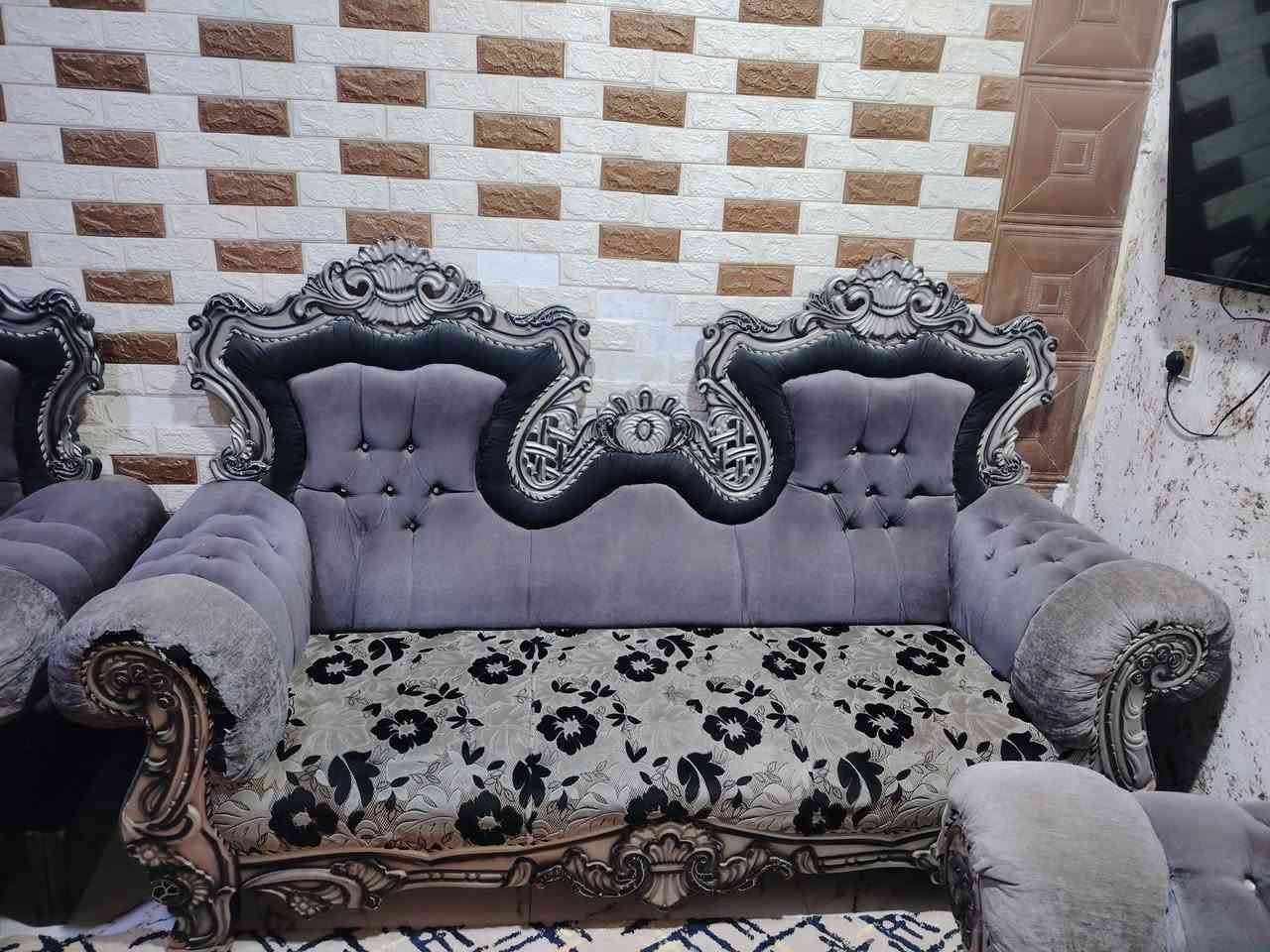 تخم للبيع السعر 400وبي مجال ***********
