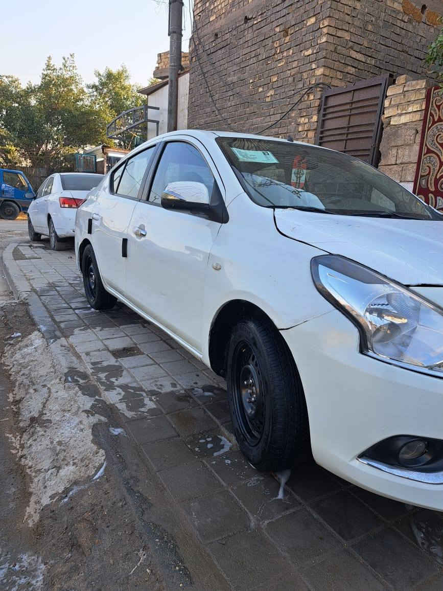 سلام عليكم نيسان سني هندي بيه اربع قطع موديل ٢٠١٤ سعره نهايته ٨٠ قفل  ***********
