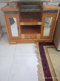 وبركاته... زولية للبيع السعر ٦٠ الف ميز السعر ٦٠ الف . للاستفسار ٠٧٨٠٢...