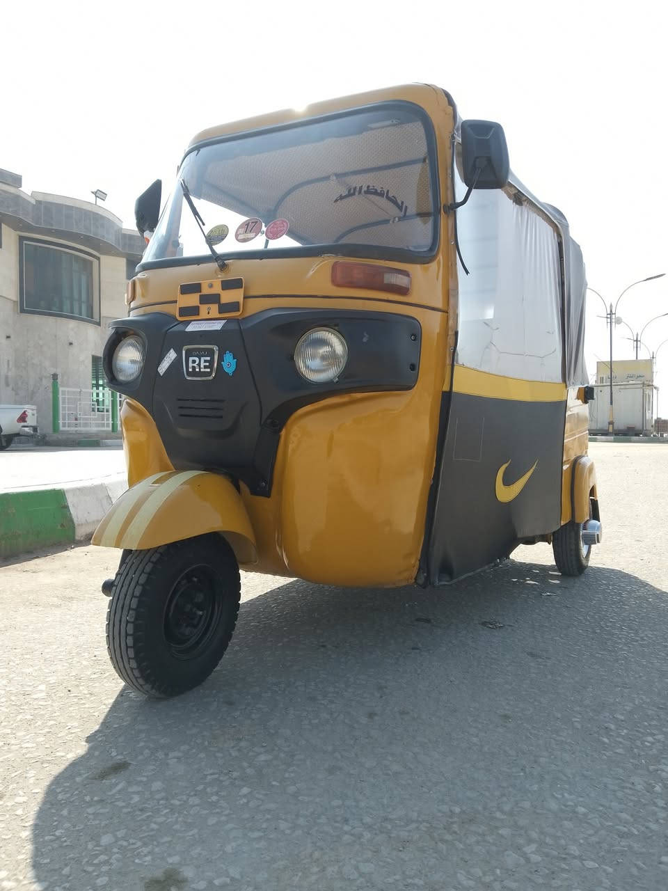 سلام عليكم تكتك باجاج للبيع مرقمة بابل تحويل ثاني يوم معمرة تعمير كامل مصبوغة عام ٢٠١٨ محرك ٢٠ مفول تكتك جاهرة وكاعدة تخبل جادر جديد سفريات دوشمة بردة تفصال تشبول مدوشم مكلف بل نشر رقم *********** بس تصال لافيس ولاوتساب سعر( ٤٥٠٠ ) بيهة شي بصيط حك جيتك
