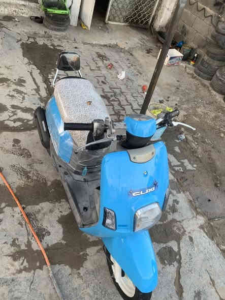 دراجه ماكس بوليسي كفراتهه بلادي بس صبغ جماليه مكينه مكفوله لايتات زنن تيران جدد سعر 575الف عنوان بغداد الطالبيه ***********
