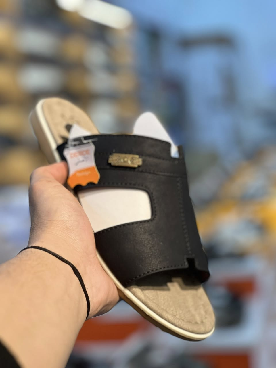 بمناسبة قدوم شهر رمضان 🌙
يوفر لكم الإمارة للزي العربي 
مجموعة من الشحاطة 
من شركة DERDE

القياسات المتوفرة 
٤٠ الى ٤٥ 

السعر ١٥ الف 

العنوان صلاح الدين قضاء الدجيل 
مجاور مندي حضرموت 
مقابل المدرسة الإبراهيمية


**إذا كنت صاحب هذا الإعلان وتريد حذفه لأي سبب، رجاءا أرسل رسالة إلى الدعم الفني**