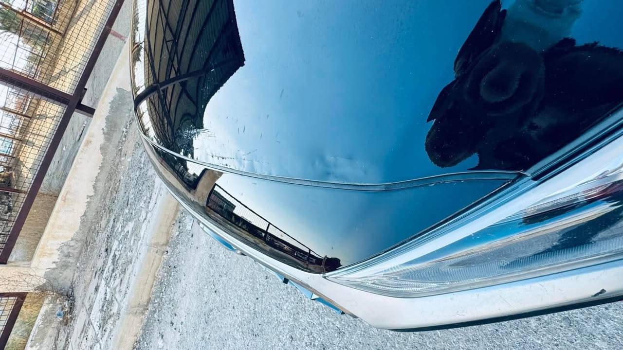 هونداي ايونك موديل 22 هايبرد رقم بغداد
ماشية ١٢٠ الف كيلو حادث دعاميه وخشم البنيد فول موصفات عدا الفتحة بدون صبغ فقط خشم البنيد تكحيل نفسة صور الحادث مرفقة
المكان بغداد  زيونه للاستفسار ***********
السعر 130  وبيهه مجال بسيط
