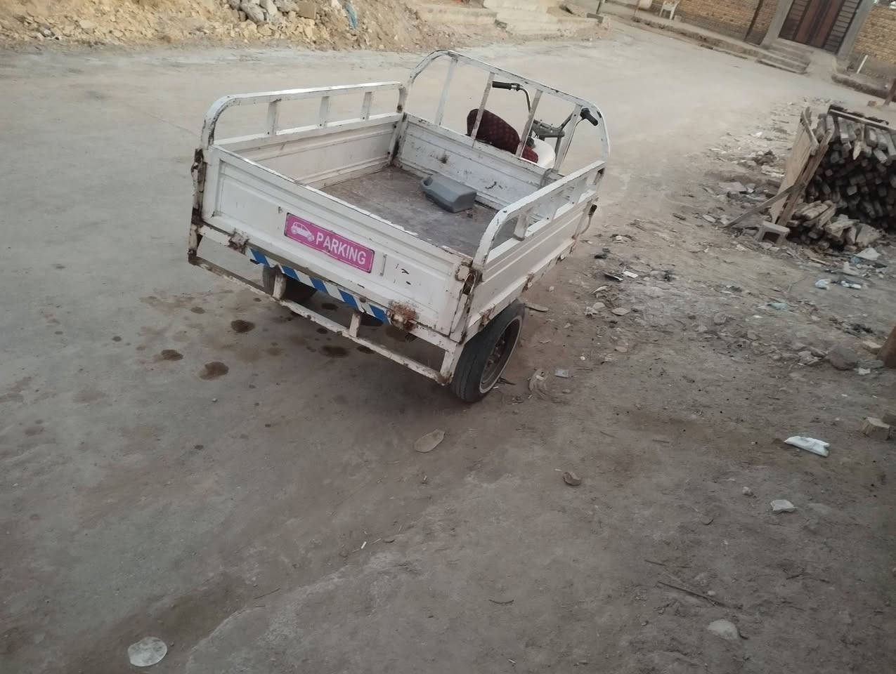 سلام عليكم  ستوته دوات مكفول عشاير لا شاصي امتي ار وباقي كله ديوان مكان الشطره  السعر650وبيه مجال

 (*********** )
