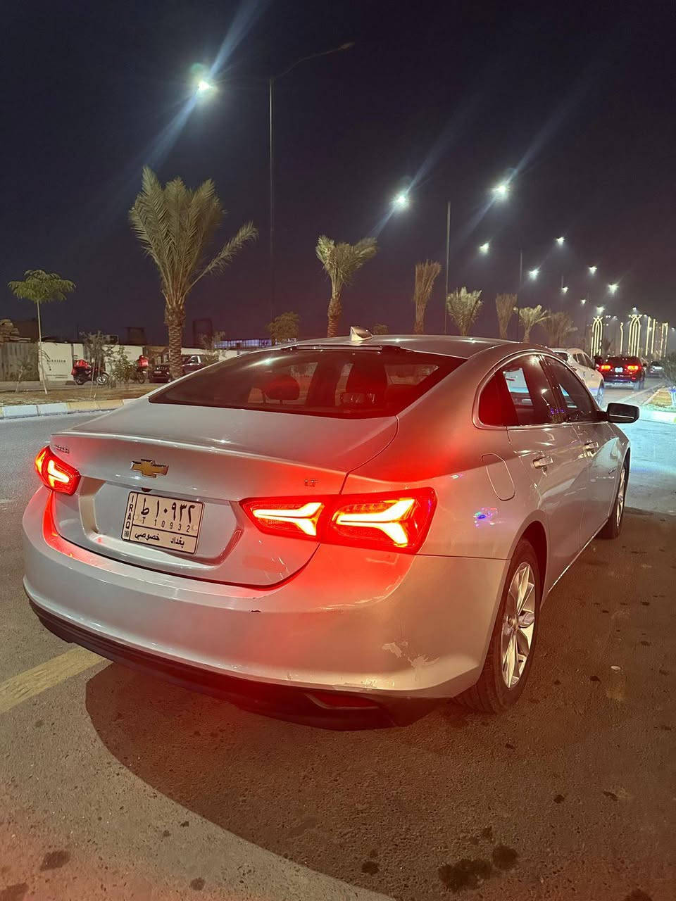 السلام عليكم 
للبيع شوفرليت ماليبو موديل 2019
السياره جديده وكل نقص مابيها 
بيها صبغ صفحه الصايق بدون دواخل 
وربع من البنيد 
رقم بغداد 
مكان السياره بغداد البنوك شارع الكنيسه 
السعر 103 وبي مجال 
*********** بغداد, العراق
