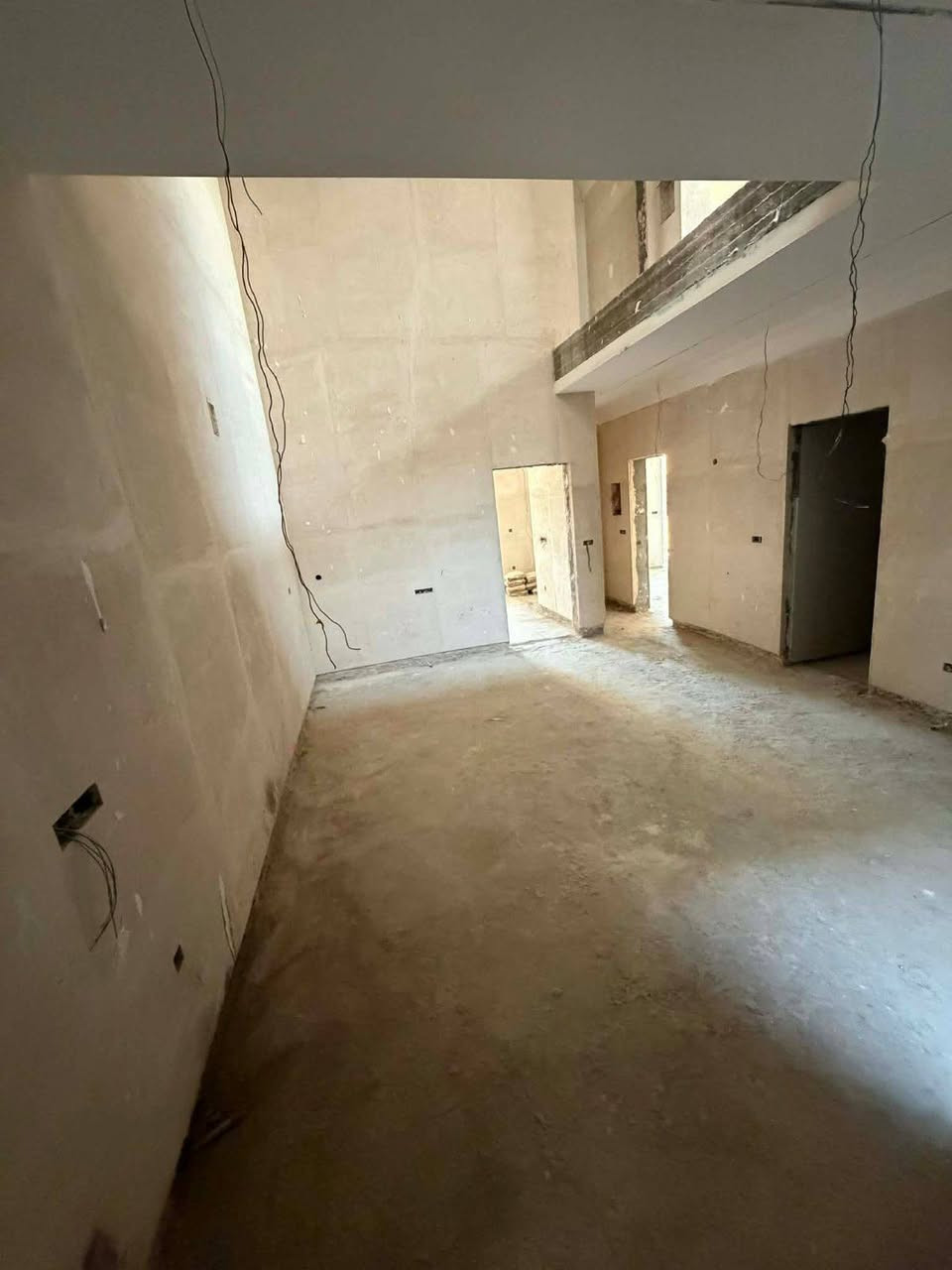 السلام عليكم
للبيع
هيكل. طابو صرف. بناء حديث
المساحه. 200 م. واجهه. 10 م ونزال 20 م
طابقين. ٤ غرف نوم و صاله ومطبخ وكليدور و٣ مجمعات صحيه وكراج
التاجيه. بال10 الف. قريب من شارع. حله. نجف
رقم العقار. 10626. علما أن الهيكل يطل على ساحه خضراء
للاستفسار. ***********.. ***********
عقارات عين الأسد
حي الصحه. شارع الكورنيش. قرب المسبح الأولمبي
ابو فاطمه الكلابي
