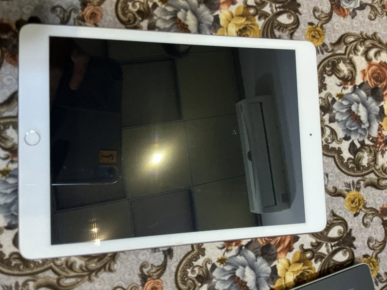 للبيع 
ايباد 9
ذاكره 
256
السعر 
250
ايباد 4السعر 30


**إذا كنت صاحب هذا الإعلان وتريد حذفه لأي سبب، رجاءا أرسل رسالة إلى الدعم الفني**