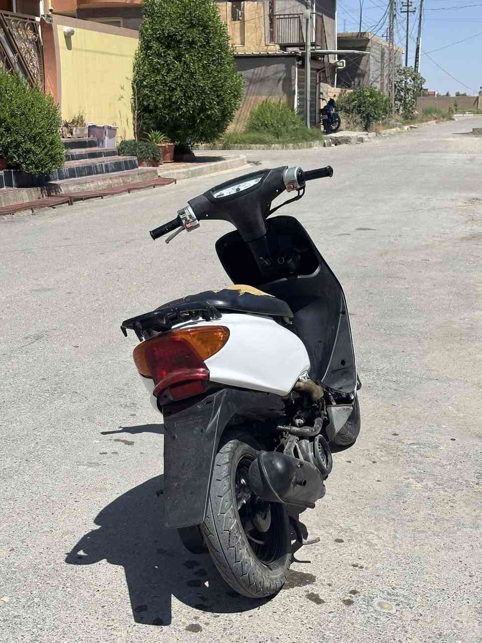 ياماها عصفوريه صنع ياباني دراجه كامله سلف وهندر بيه نقوصات بسيطه يعني حك 15 الف او اقل سعره 200 الف وبيهة مجال للطيبين مكان الدراجه مقداديه شهربان 
راسلني خاص وبيك خير وتدلل


**إذا كنت صاحب هذا الإعلان وتريد حذفه لأي سبب، رجاءا أرسل رسالة إلى الدعم الفني**