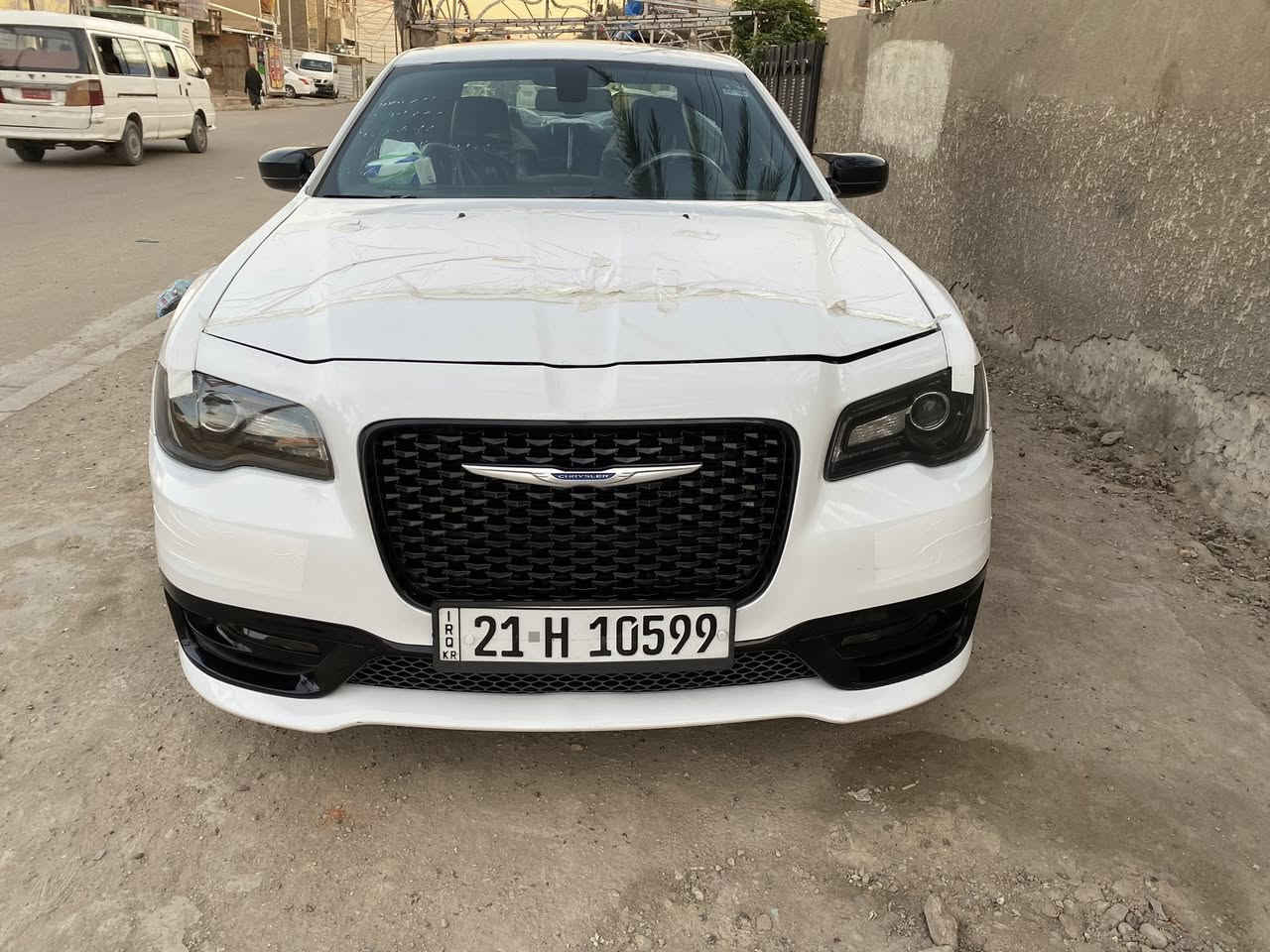 سلام عليكم اوبامه موديل 2018اصل سياره خليجيه صارت بيها صبغات هنا نصبغت حزام فول مواصفاتsالسياره  فول للخير ما سياره رقم سليمانيه تحويل مباشر بيها شاصي علئ كد شبرين وبعده مبين سياره اني ابيعلك عام  اكفلك شرعيات وگص السعر 175وبيه مجال حگ جيتك ملاحضه شرط التحويل عنوان بغداد المشتل ***********
