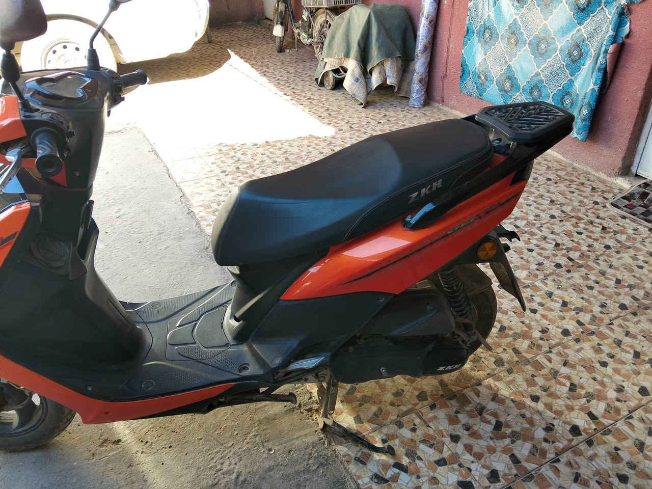 دراجة سكنس نظيفة ومحركها نظيف مامفتوح برغي واحد بيها تشتغل نكرة سلف رايدها ب 600 وبيها مجال ادخل خاص وتدلل ***********
