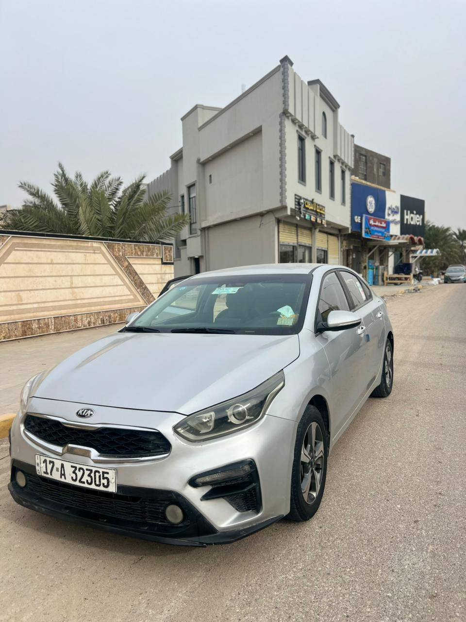 سيراتو ١٩ حره الرقم الجديدمكفوله عدا اربع اصابع بالبنيد صبغ محرك ١٦٠٠ السعر ١٥٥ وبيها مجال العنوان سماوه ***********٠
