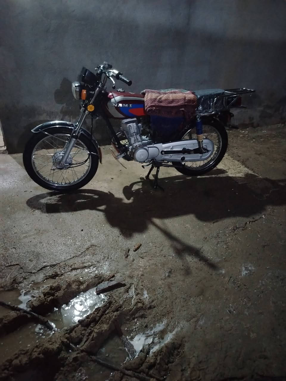 السلام عليكم من رخصة الادمن
دراجة  24
 السعر 550
 العنوان بابل قضاء المسيب
*********** موجود واتساب
