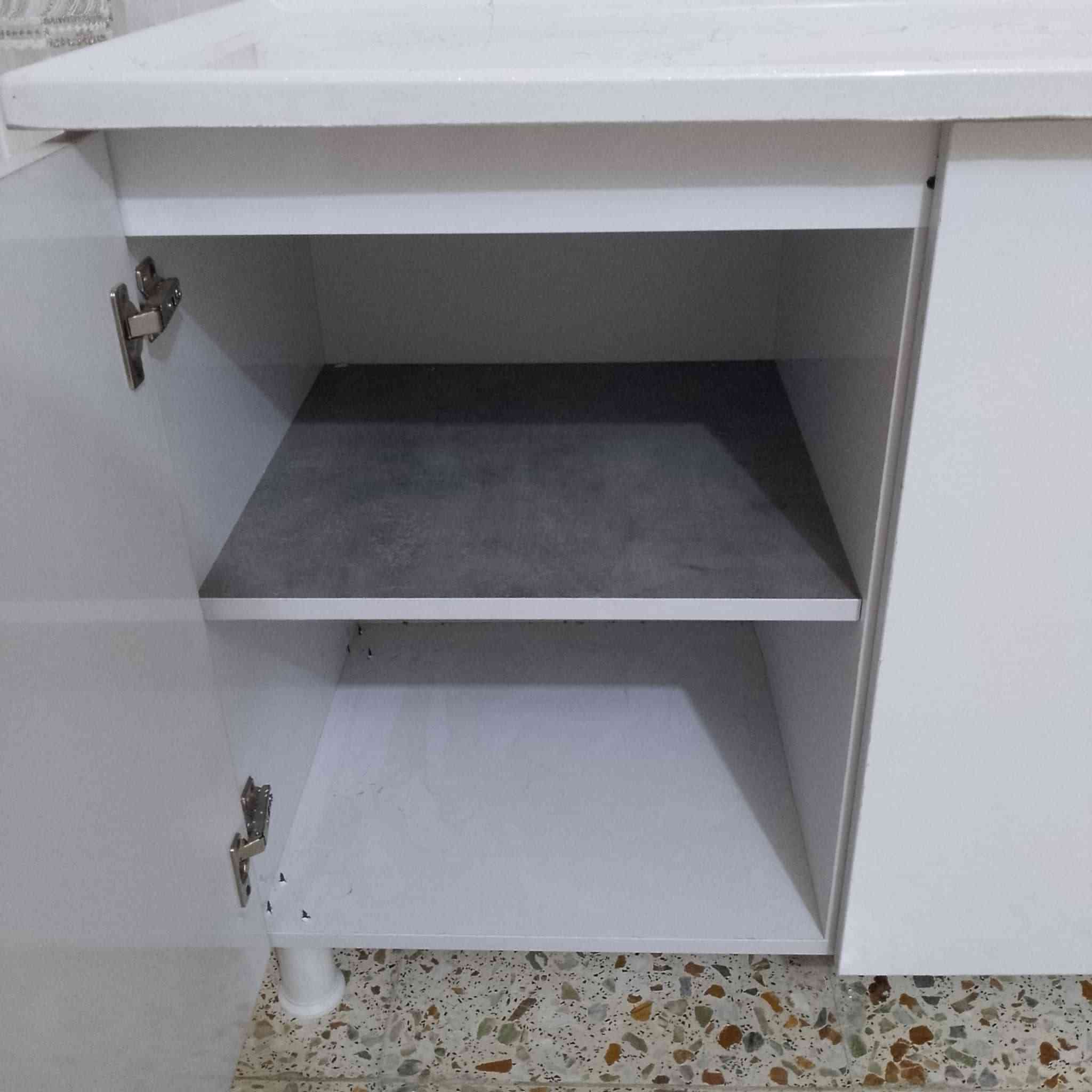 سنك سيراميك تركي مترتين مامستخدم جديد بسعر مناسب جداأ 125الف ***********
