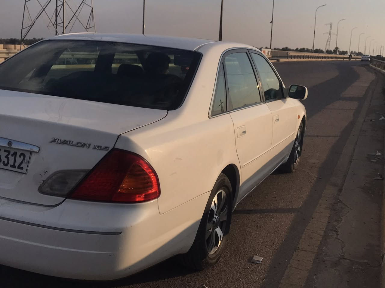 سلام عليكم
افلون
2001
رقم  سلمانيه
سنويه 2029
تحويل فقط 
وكاله ماسوي
وارد امريكي فول موصفات 
كفالة عامه سياره بدون ضرر. 
كير محرك شرط 
كهربائيّة كله شغاله 
شاشه كامره جاهزه سياره 
السعر 98او بيه مجال  
***********
العنوان صلاح الدين قضاء بلد
