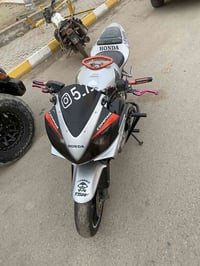 للبيع ‭0773 506 8843‬