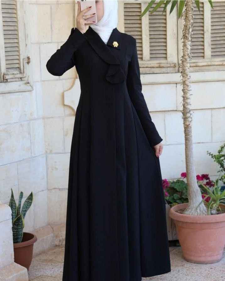 فستان جبه جمال ونزاكة الموديل لا توصف من افخم الموديلات القماش الاصلي قطعه فخمه جدا مع بروش هدية 😍
*يوجد ازرار مخفيه تسد وتفتح بالازار 
* الطول 145 سم طول كامل 
* القياسات /
42/44/46/48/50/52 
* الوان / اسود نيلي رصاصي وبنفسج 
#توصيل_جميع_محافظات_العراق #اكسبلور_فولو #اكسبلور بغداد, العراق


**إذا كنت صاحب هذا الإعلان وتريد حذفه لأي سبب، رجاءا أرسل رسالة إلى الدعم الفني**