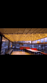 مظلات متحركة تركية • ماكنة إيطالية • ضمان ١٠سنوات