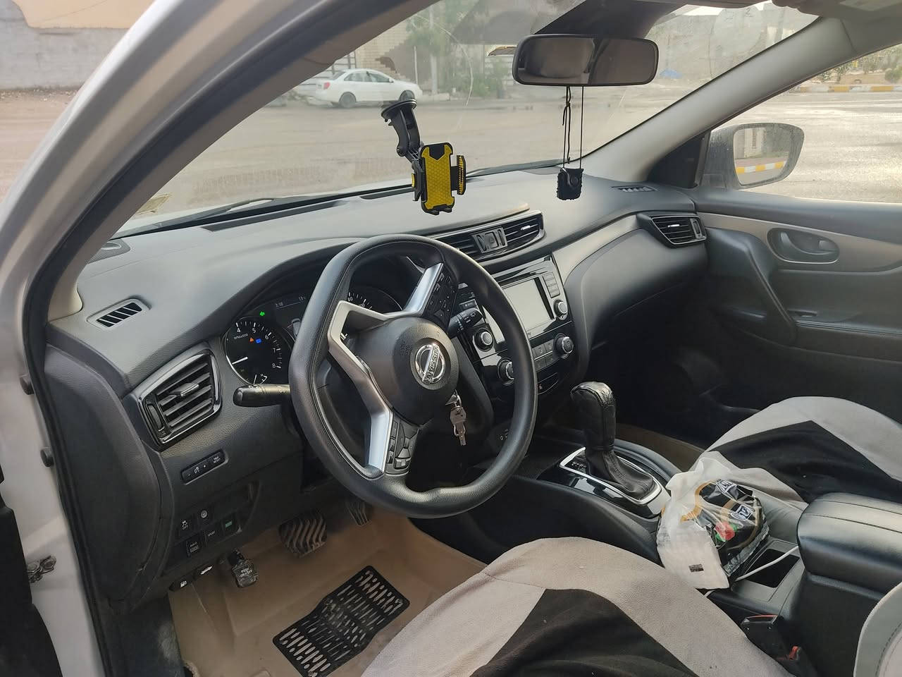 ‏نيسان روج سبورت  2021
‏ مواصفات S
‏3 انضمه قياده
‏شاشه كبيره
‏كامره
‏رادارات
‏فور ويل
‏حساسات
‏تحكم ستيرن
توقف ذاتي
‏لايت زنون
‏اشاير بالمري
‏ ماشي 80 الف كيلو
‏رقم سليمانية بسمي سنوية لحد 2028
‏ملاحضه السياره بي بونيت صبغ سونار موجود داخل منشور
رقم شاصي JN1BJ1AW4MW430831 ايرباك سيستم
‏ريدها145 وبيها مجال بسيط
مكان سيارة بغداد
***********
