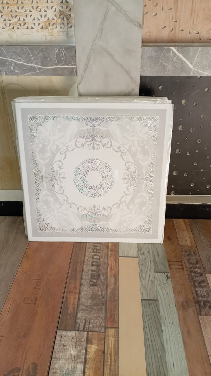 سقوف ثانوية جملة و مفرد
العنوان بغداد شارع سعدون

***********
