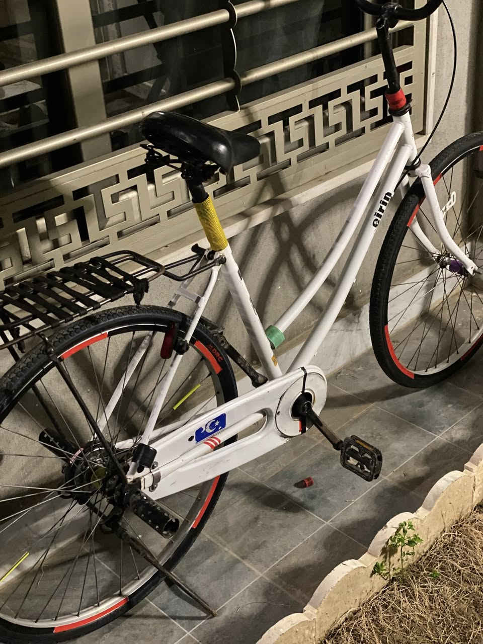 سلام عليكم بايسكل للبيع مستعجل على بيعته مديل 18 اي عيب مابي السعر 90 بي مجال المؤشراي لا يكسر 😏👍


**إذا كنت صاحب هذا الإعلان وتريد حذفه لأي سبب، رجاءا أرسل رسالة إلى الدعم الفني**