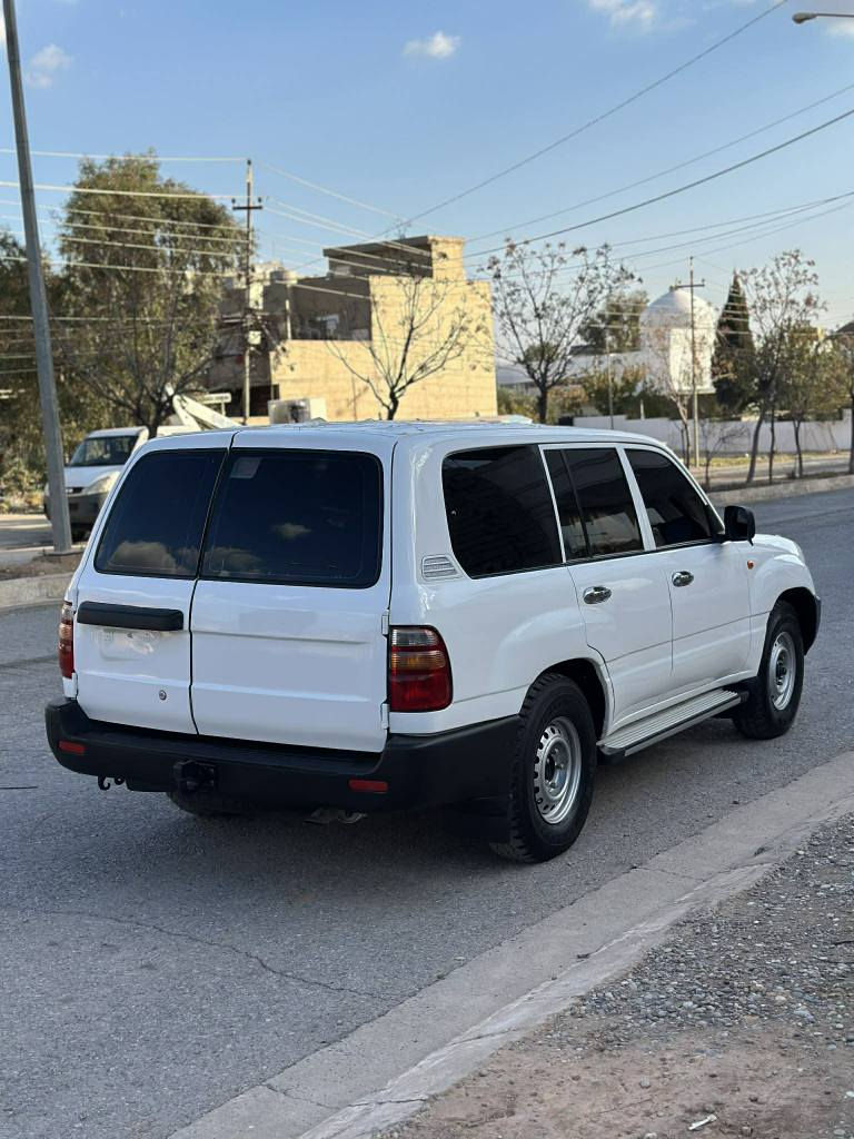 مؤنيكا ساغه علوجه  مؤديل ٢٠٠٤ تؤماتيك ده شبول به رز ده عمو ليدراوي هيج نييه په مپه له سه ر ساغه ي ١٨٠ هه زار رؤيشتوه سه يا ره كه سفر سفره جالو شوختي نييه گيرو مه كينه به شه رتي ١٠ وه ستا جركه ي تيدا نييه توندوتؤله هه موو گياني به شه رت سحري ٩٠ گه لاو مجاليكي برايانه *********** السليمانية, العراق
