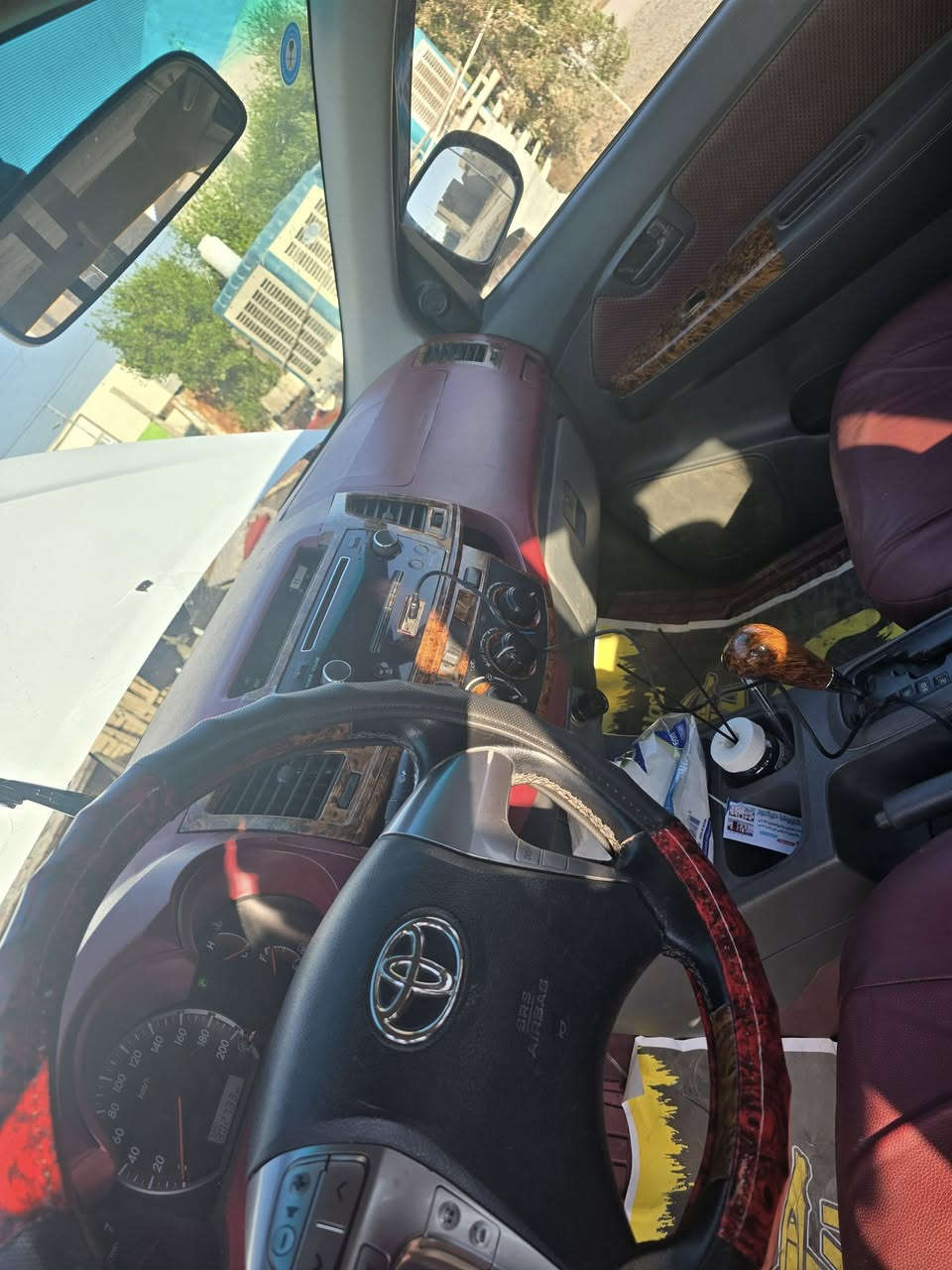 للبيع تيوتيا موديل ٢٠١٥ كير اوتوماتيك شاصي ١٩ رقم واسط سياره مكلوبه ومعمر 
السعر ١٧٥ وبيه مجال يرهم مراوس بيكم أحدث او انزل مكان سياره تكريت 
***********
