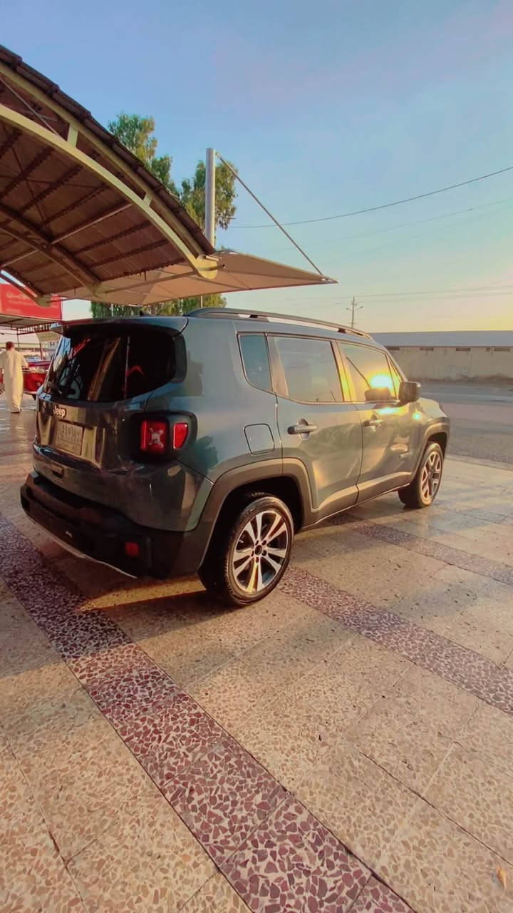 السلام عليكم
جيب رنكد 
موديل2018 
سيارة فول عده فتحت سقف 
محرك 2400
كيرك محرك شرط 
4x4
سيارة جاهزه من كلشي 
تواصل ***********
السعر ١٠٠$ 
مبيها مجال للطيبين
